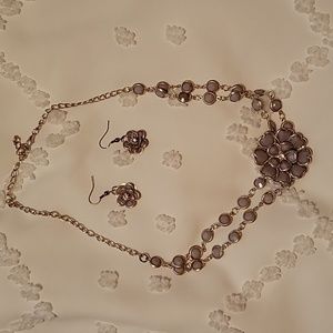 Flower Gray and Silver Earring/Necklace Set